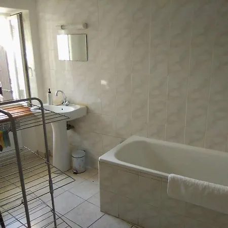 Small, Discreet And Bright Townhouse